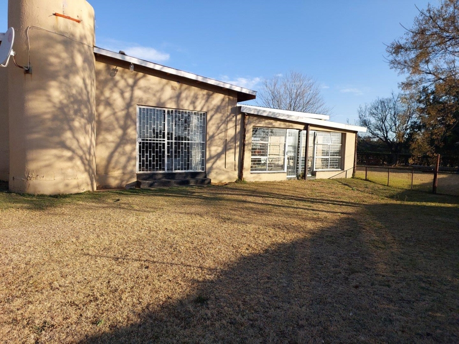 5 Bedroom Property for Sale in Vaal Power A H Free State